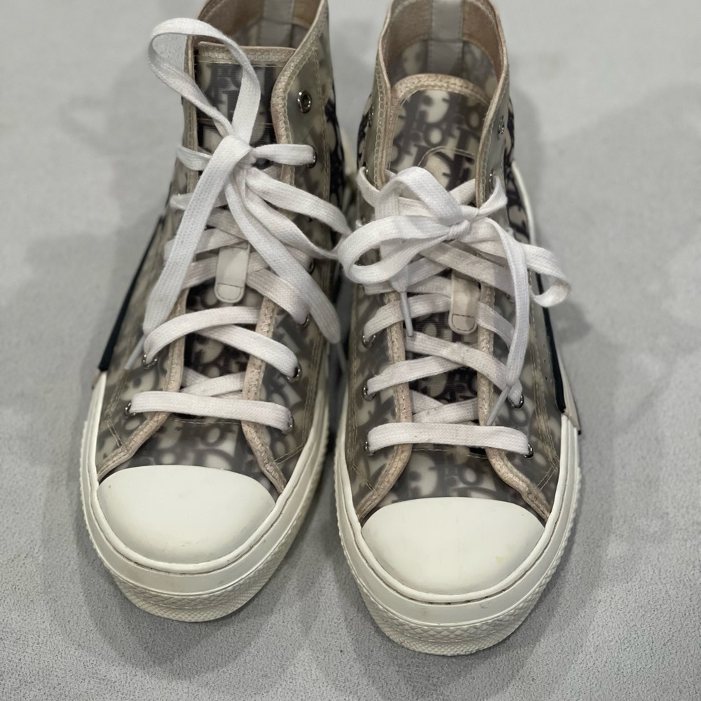 Dior high top shoes